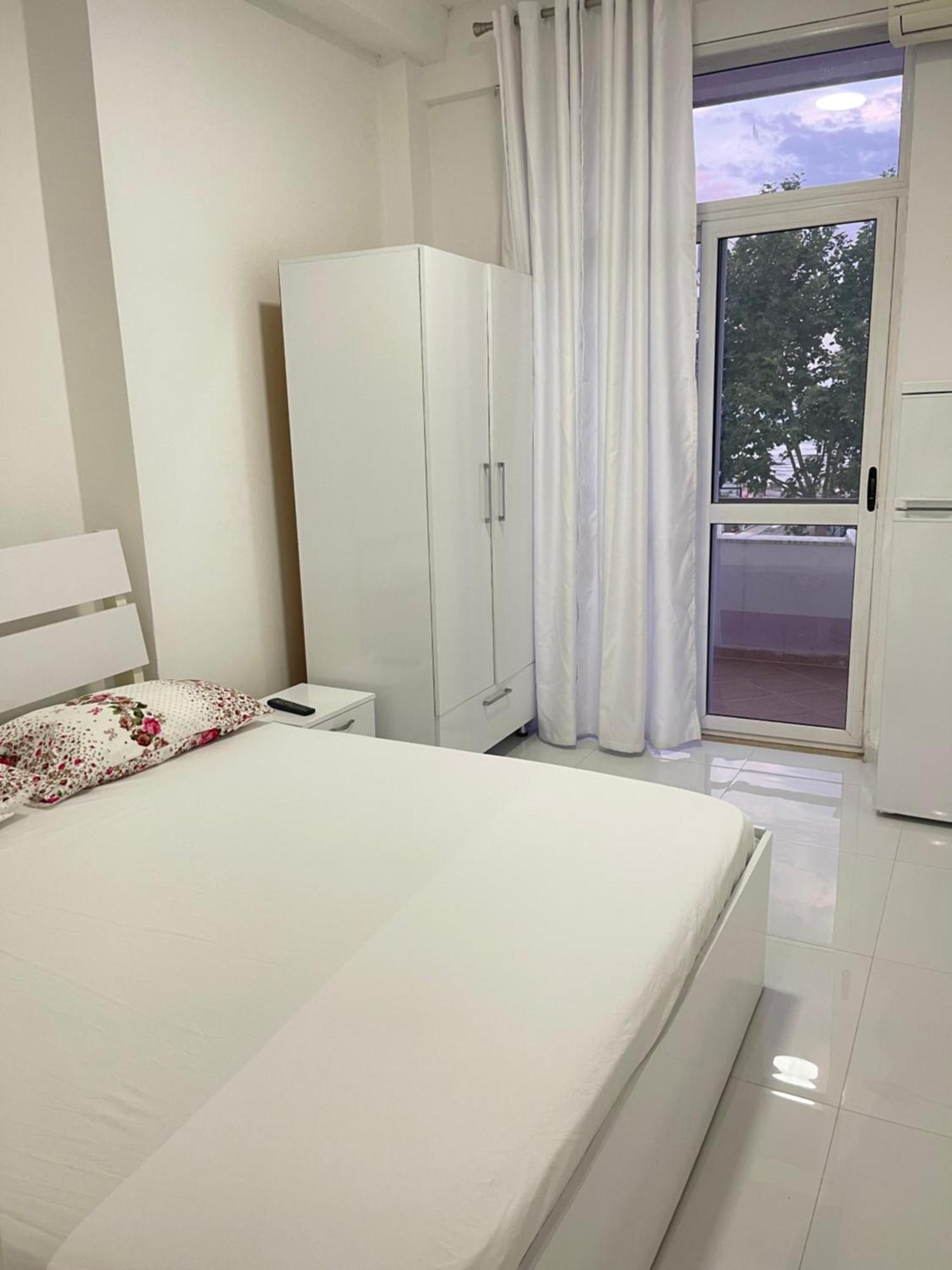 Rai Rooms Дуррес Экстерьер фото